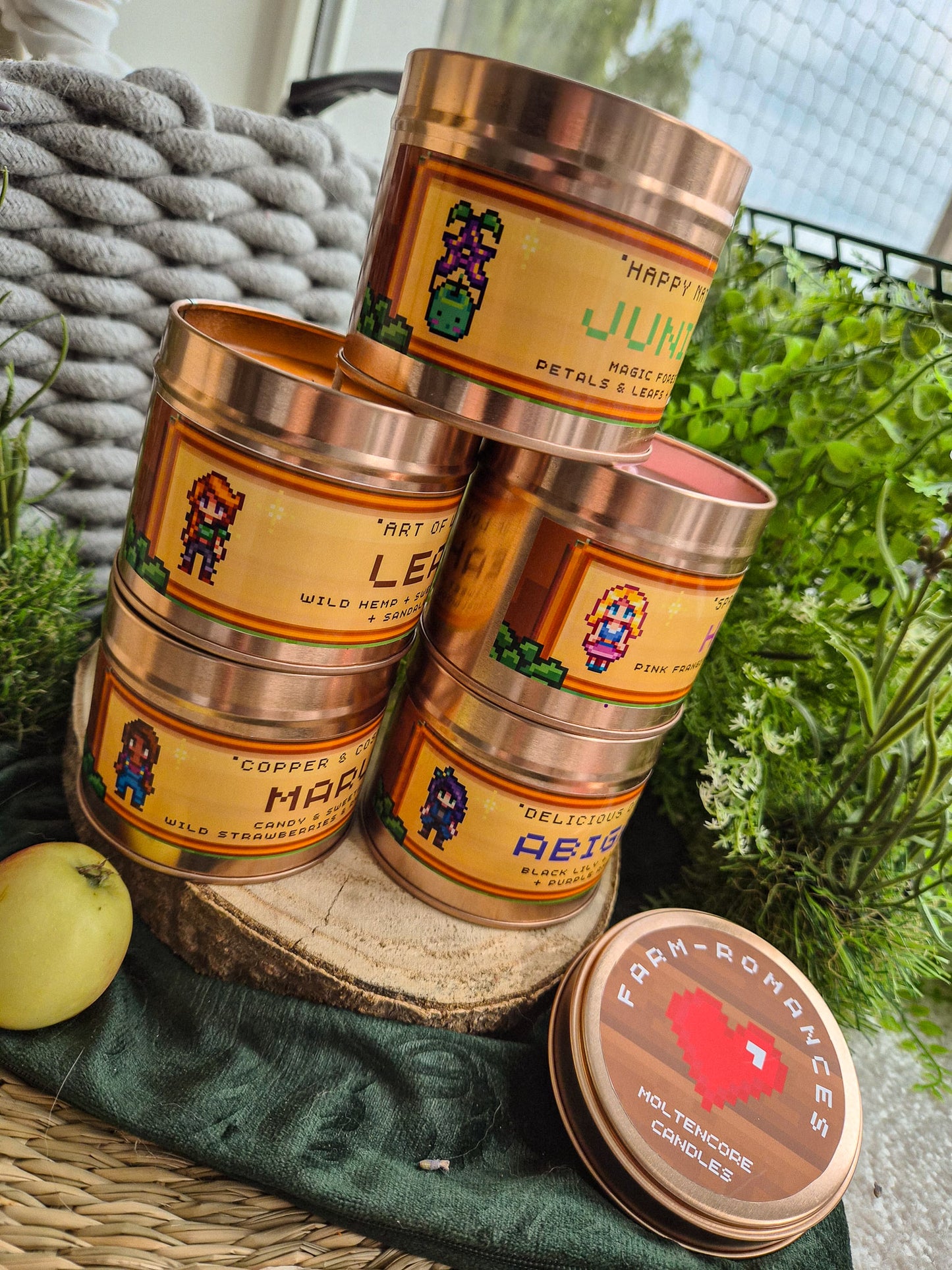 Maru inspired candle - 'Copper & Cosmos' Stardew Valley inspired soy Candles 250 ML