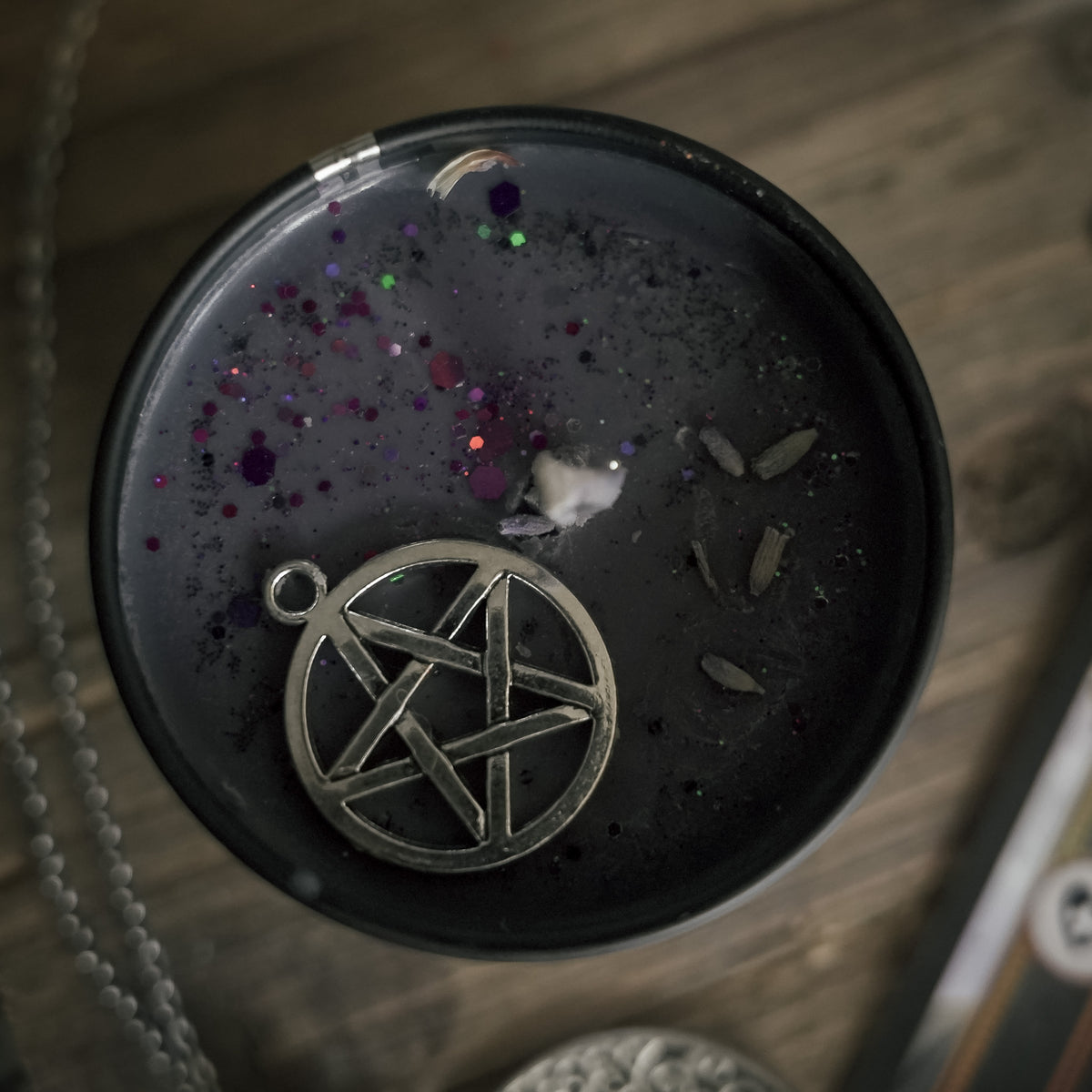 Yennefer inspired candle - The Witcher inspired soy candle 100 ML